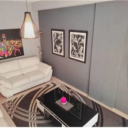 Tirana Selitë e Vogël