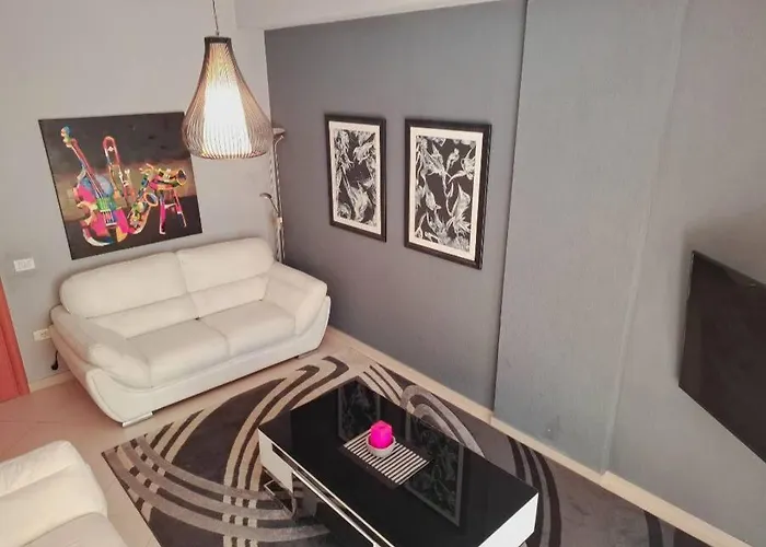 Tirana Selita e Vogel